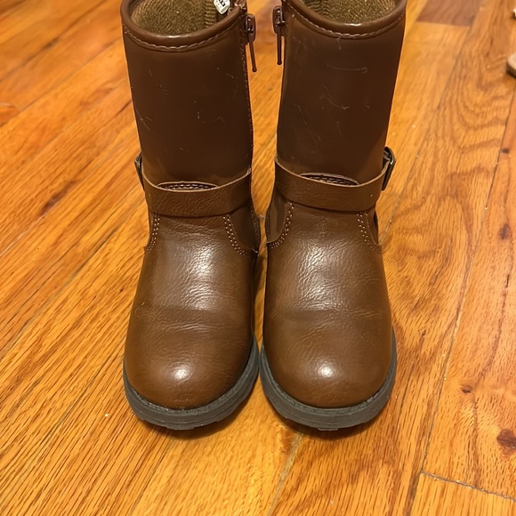 Carters boots - Picture 3 of 3